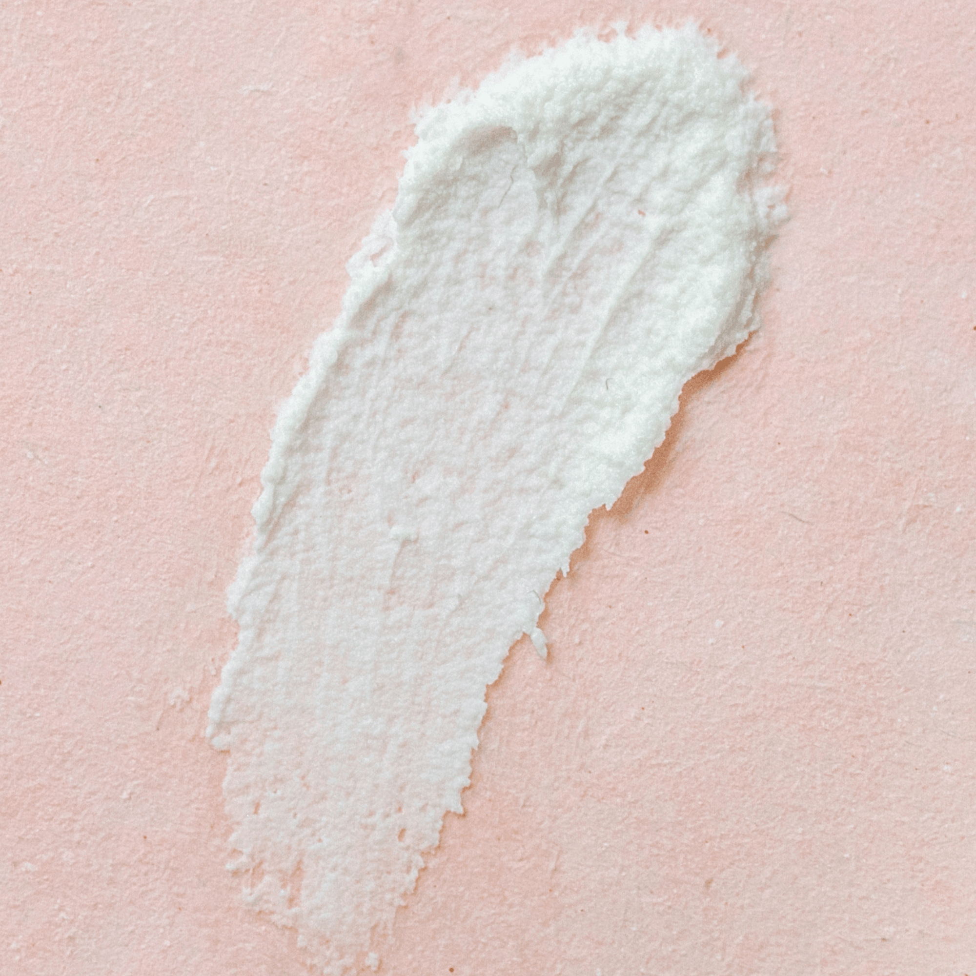 Gelbe Flecken durch Deo? Was wirklich dahintersteckt – und wie du sie vermeidest - PonyHütchen